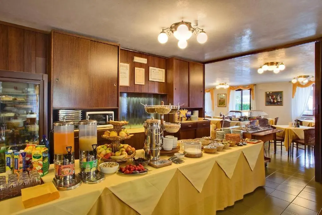 Apartment Appartamento Mimosa Tignale Italy