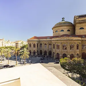 Solemar Sicilia - Palazzo Massimo , Palermo Italien
